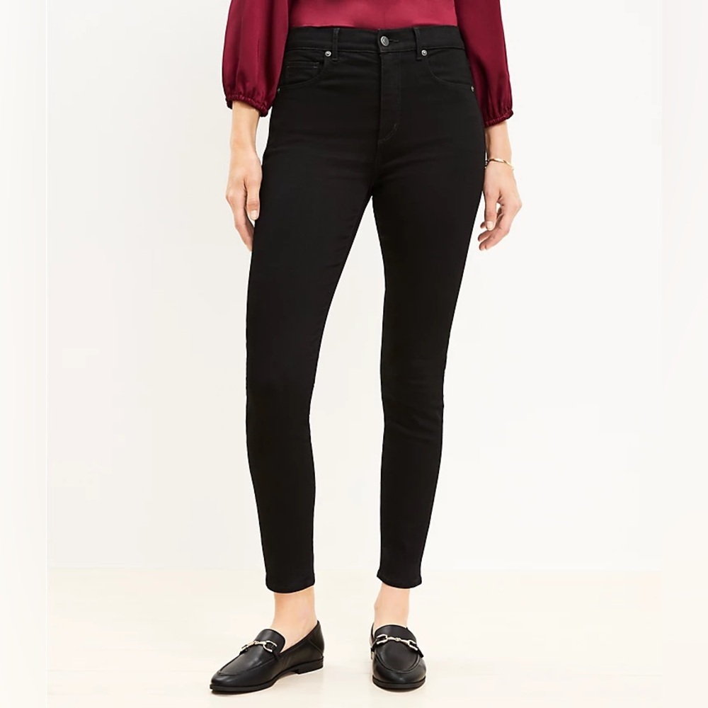 Loft curvy petite skinny jeans, 24P black